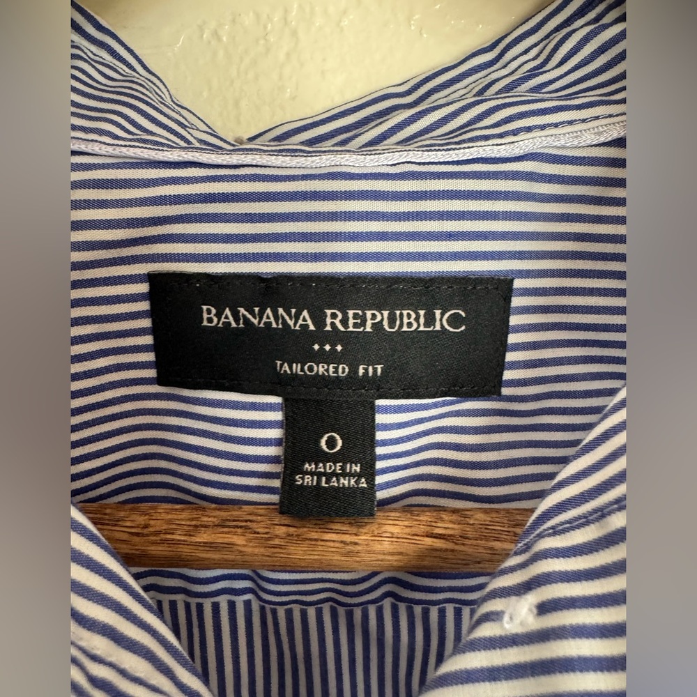Banana Republic Tailored Fit Sleeveless Button-Down Top Blue White Stripe Size 0 - Picture 5 of 9